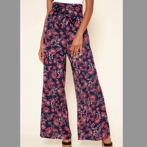Wide leg pants